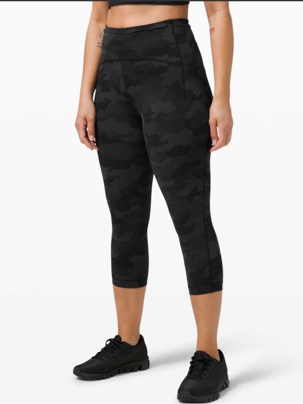 Lululemon Swift Speed High-Rise Crop 21"
Heritage 365 Camo Deep Coal